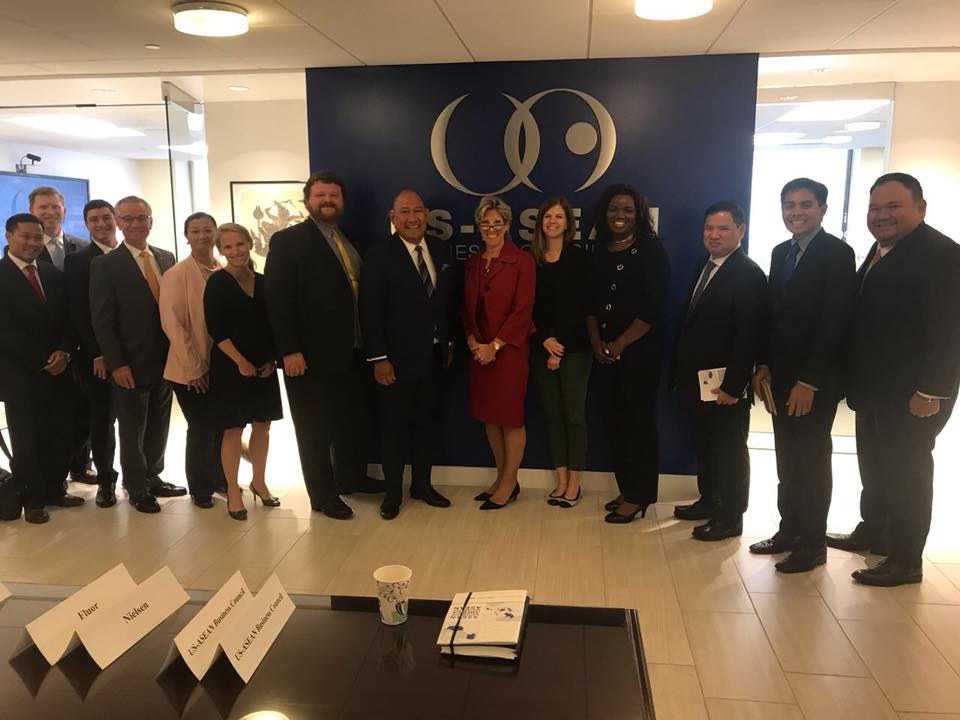 35102611_1976375856006870_5249373492335345664_n